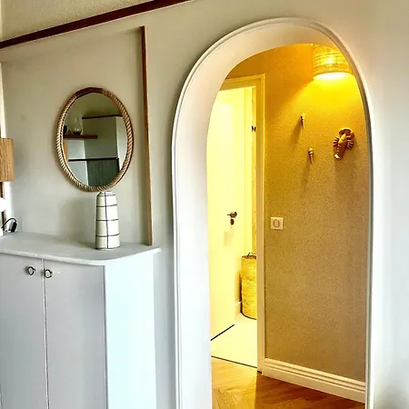 Pramousquier -vue - 3 Pieces - Renove A Neuf Appartement