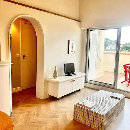 Pramousquier -vue - 3 Pieces - Renove A Neuf * Le Lavandou