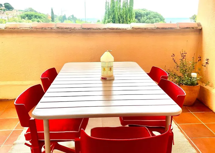 Pramousquier -vue - 3 Pieces - Renove A Neuf Lägenhet *