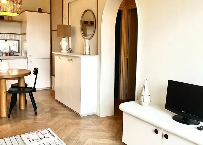 Pramousquier -vue - 3 Pieces - Renove A Neuf Apartmán